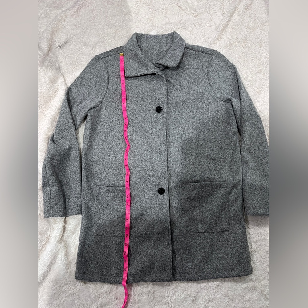 Women’s size M textured fabric jacket gray color